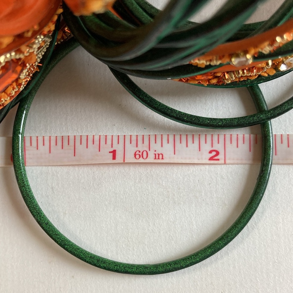 Set of colorful smaller size bangle bracelets - green and orange - Picture 3 of 6